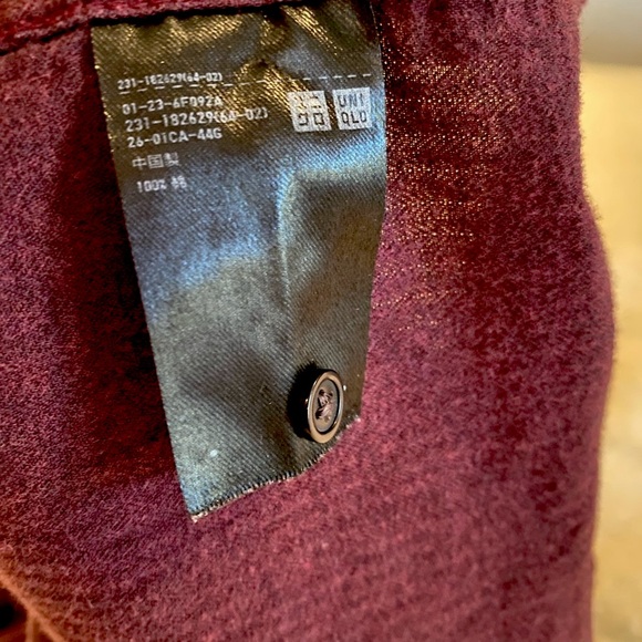 Uniqlo brushed cotton button-up shirt - Picture 5 of 5